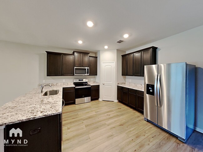Building Photo - 9107 Crestway Rd