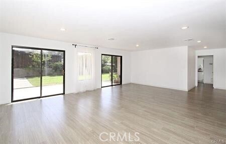 Foto del edificio - 1180 Hastings Ranch Dr