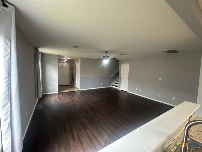 Building Photo - 611 Perseus Dr