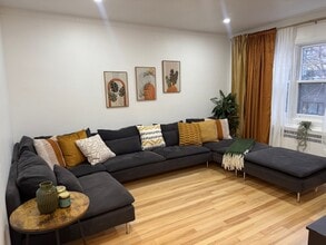 Building Photo - 4838 Av Isabella