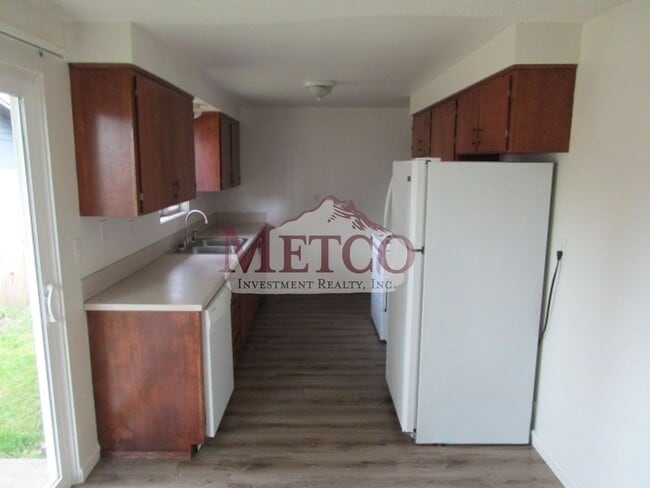 Building Photo - 16301