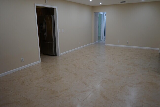 Building Photo - 7420 Champagne Pl