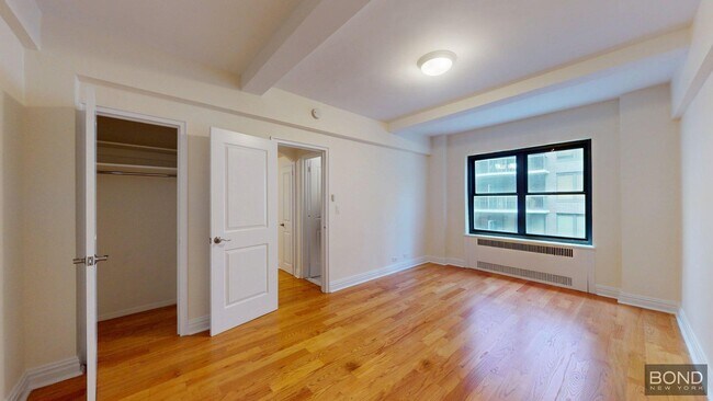 Foto del edificio - 141 E 56th St