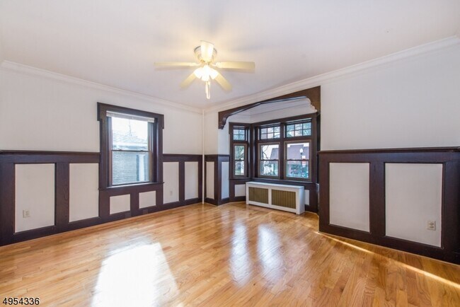 Building Photo - 51 S Park St