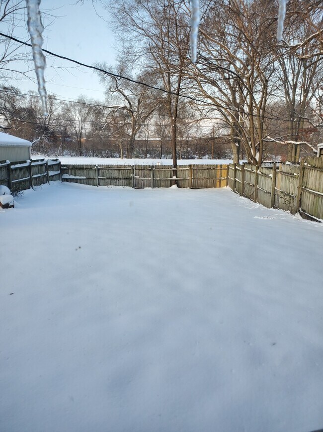 Foto del edificio - 1725 E Calvert St