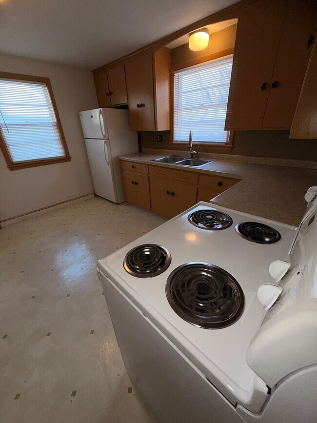 Foto del edificio - 741 Appleton Rd