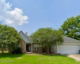 Building Photo - 9721 Buttercup Dr