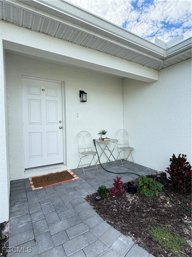 Foto del edificio - 332 NW 19th St