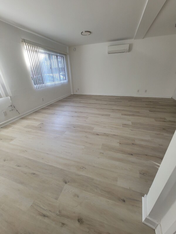 Foto del edificio - 2332 S Bentley Ave