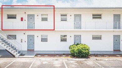 Building Photo - 420 W Palm St