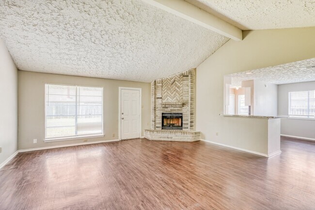 Foto del edificio - 15706 Tammany Ln