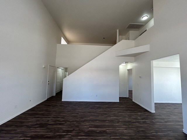Foto del edificio - 6117 Breeders Cup St