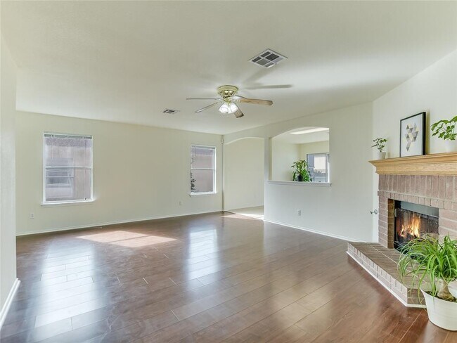 Foto del edificio - 17132 Dashwood Creek Dr