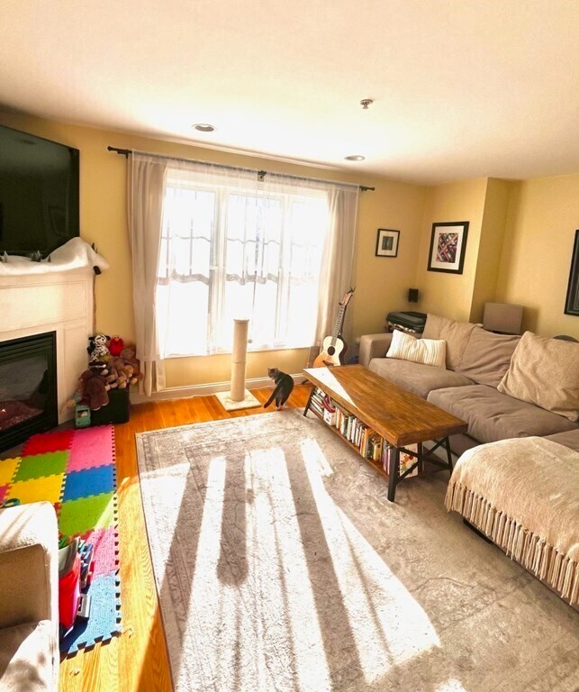 133 Eastern Ave, Lynn, MA 01902 Townhome Rentals in Lynn MA