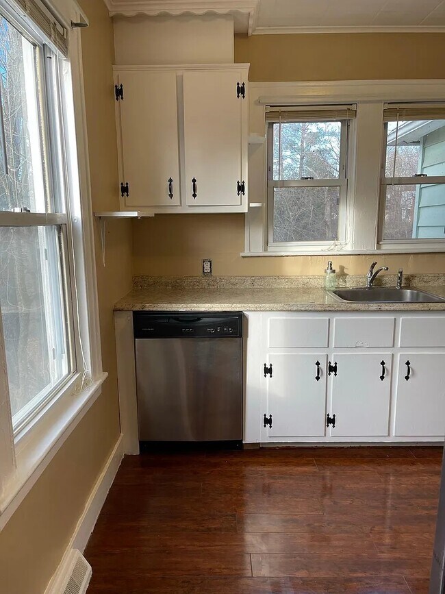 Foto del edificio - 33 Woodbine St