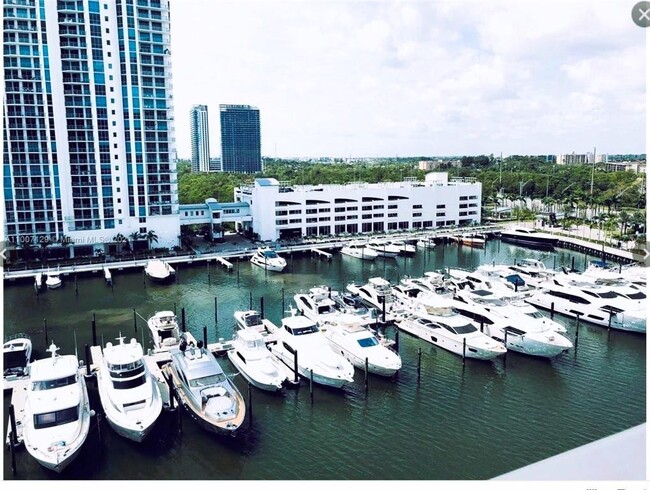 Building Photo - 17301 Biscayne Blvd