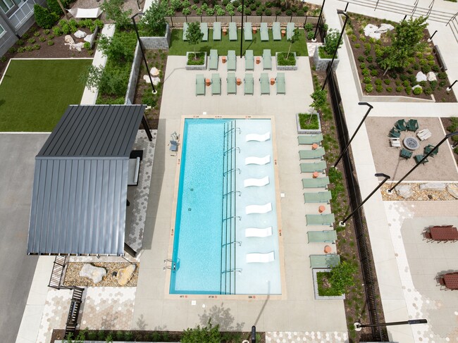 Building Photo - Emblem Park