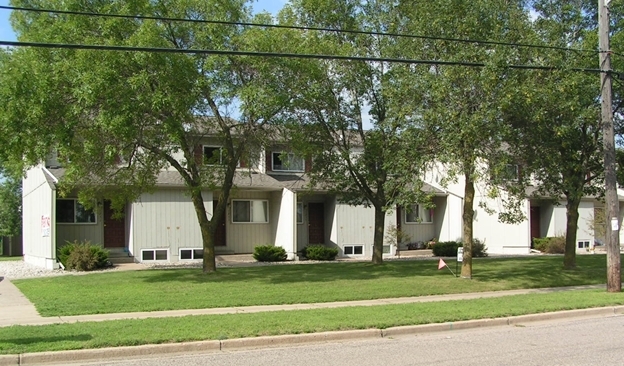 Primary Photo - Pepperwood Apartments