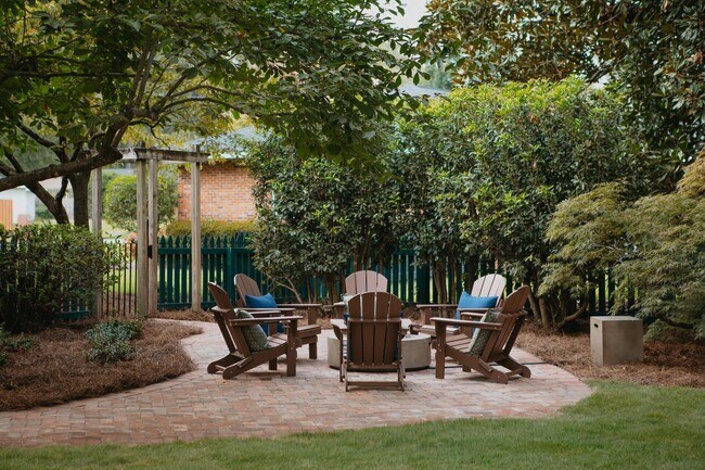 Foto del edificio - 946 Magnolia St SE