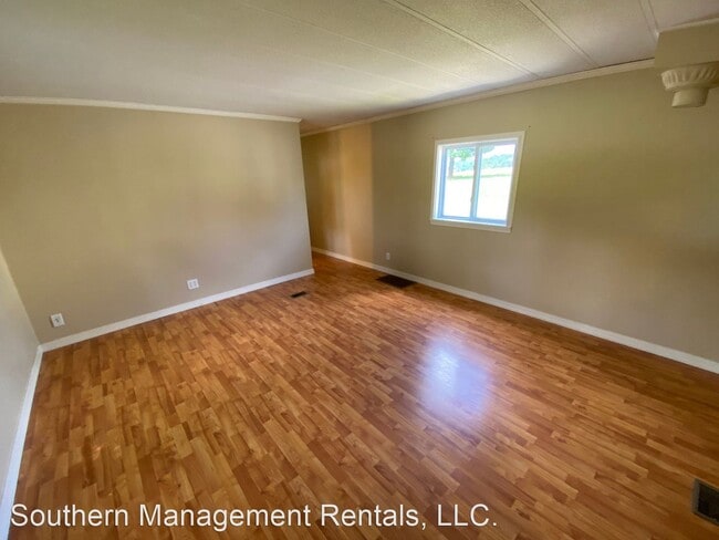 Building Photo - 3 br, 1.5 bath House - 1332 Snyder Corner ...