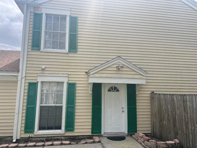 Building Photo - 12332 Villager Ct