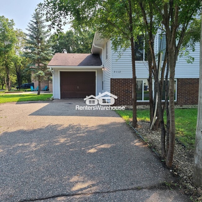 Building Photo - 3112 Park Dr