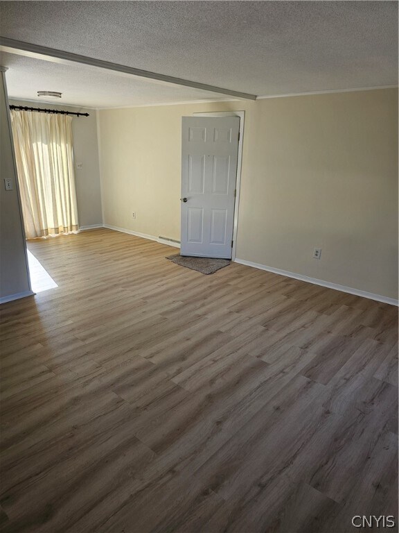 Building Photo - 190 Conger Ave