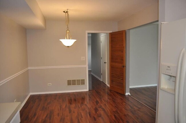 Building Photo - 3131 Andover Ct