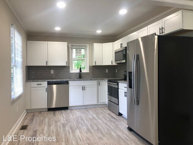 Building Photo - 3 br, 2 bath House - 105 Lance Street