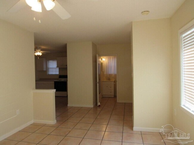 Foto del edificio - 3209 E Lloyd St