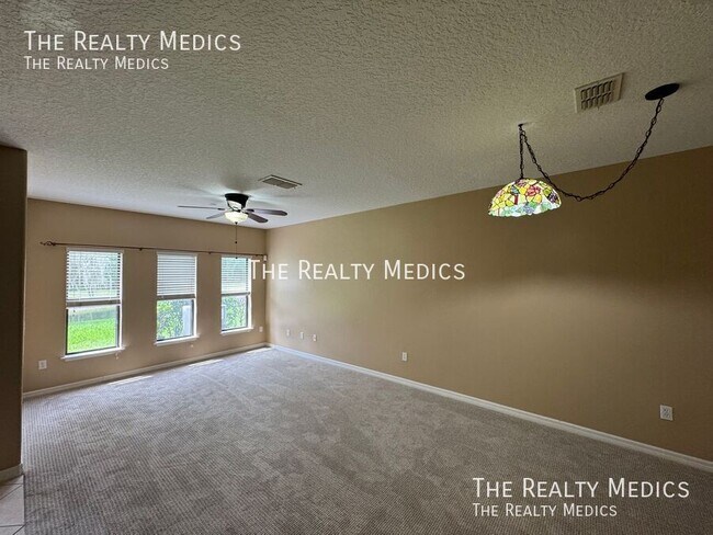 Foto del edificio - 5926 Tivoli Gardens Blvd