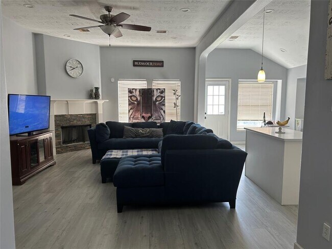 Foto del edificio - 5007 Bridgecrossing Ct