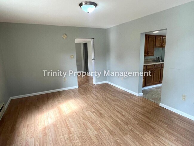 Foto del edificio - 421 1/2 Buckhannon Ave
