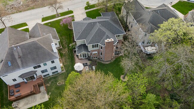 Building Photo - 1567 N Haven Dr