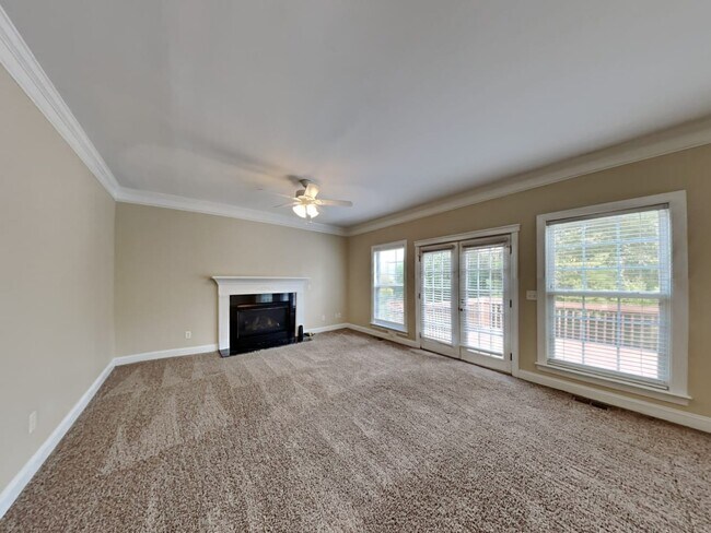 Building Photo - 21226 Crown Lake Dr