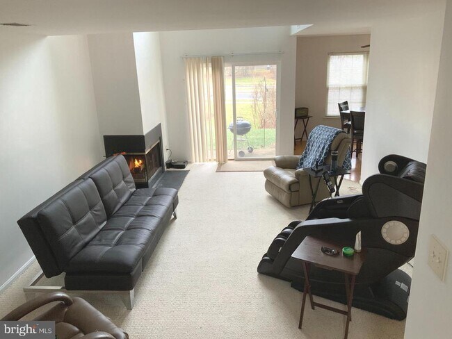 Foto del edificio - 30 Chicopee Dr