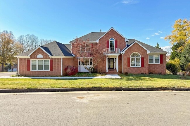 Building Photo - 1300 Pinstripe Ct