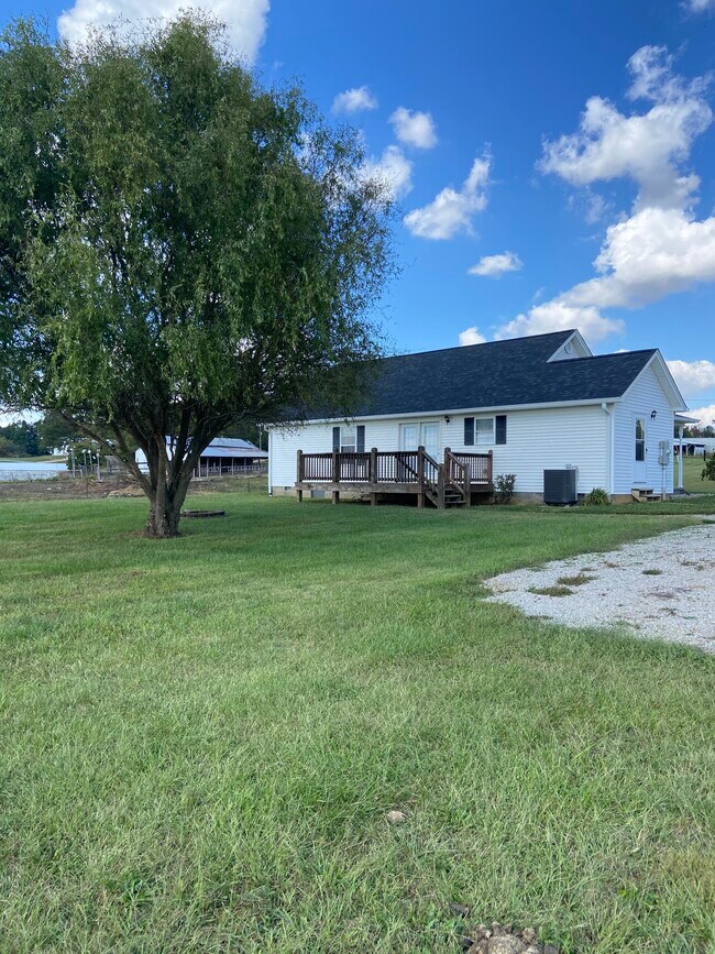 Building Photo - 1119 Hogan Rd