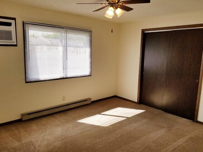 Twin Oaks West Apartments Apartments - Joliet, IL | Apartments.com