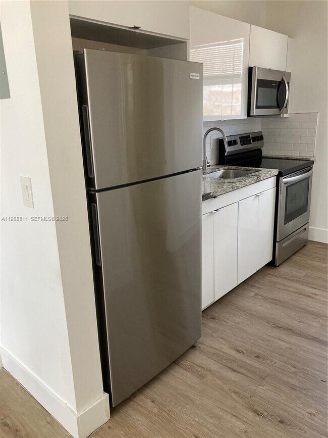 Foto del edificio - 1815 NW 1st Ct