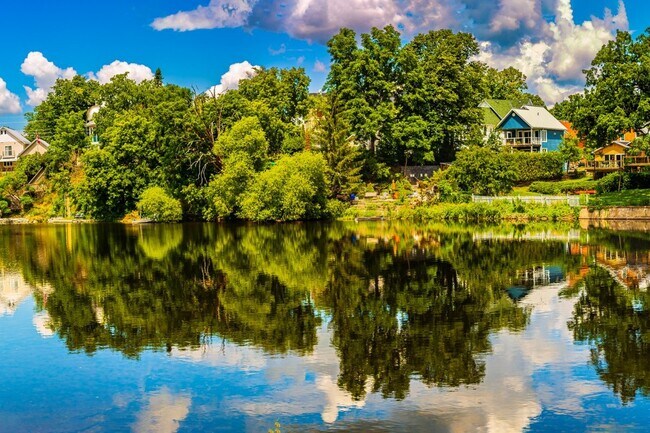 Enjoy natural beauty in Almonte