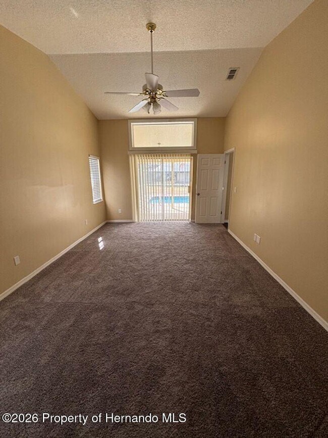 Foto del edificio - 10422 Henderson St