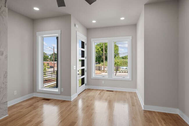 Foto del edificio - 2523 W Heiman St