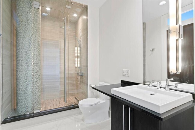 Foto del edificio - 449 S 12th St