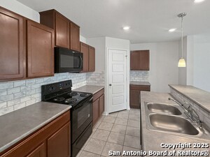 Building Photo - 3439 Jefferson Dr