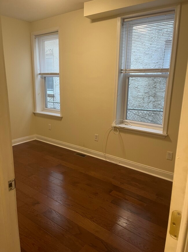 Building Photo - 4039 Green St