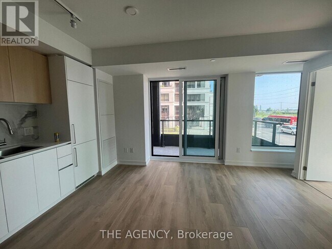 Photo du bâtiment - 1100 Sheppard Ave W