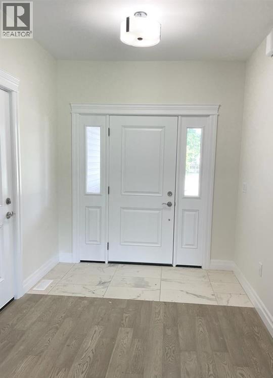 Building Photo - 68 Victoria Ave