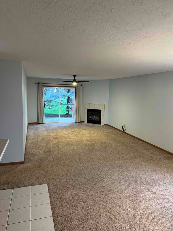 Foto del edificio - 7411 Wallingford Way