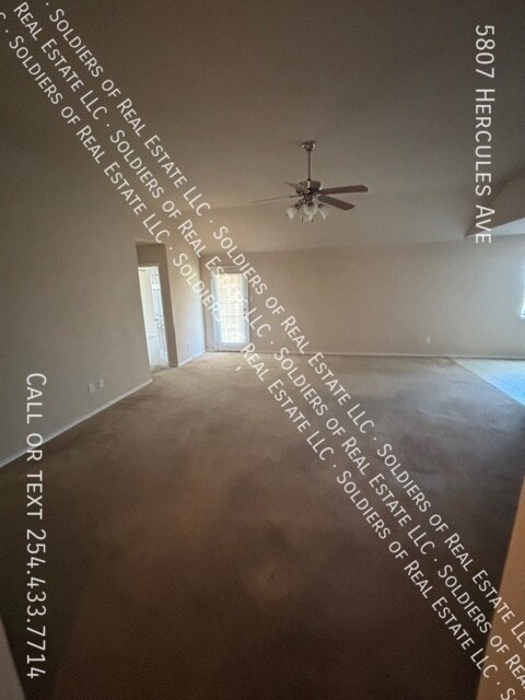 Foto del edificio - 5807 Hercules Ave
